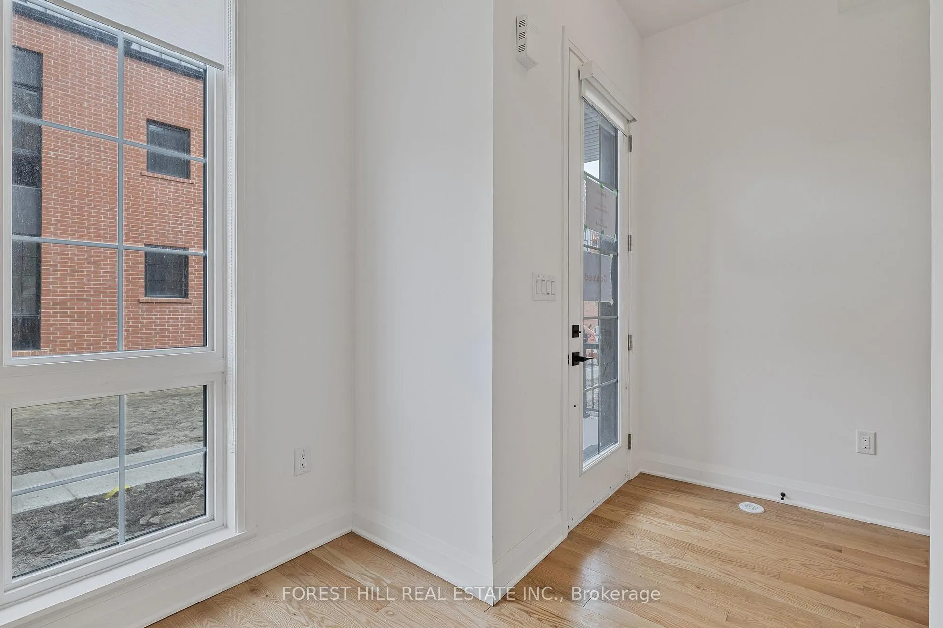 Photo 2 of 71 Alton Crescent, Vaughan, Uplands — HOMEH
