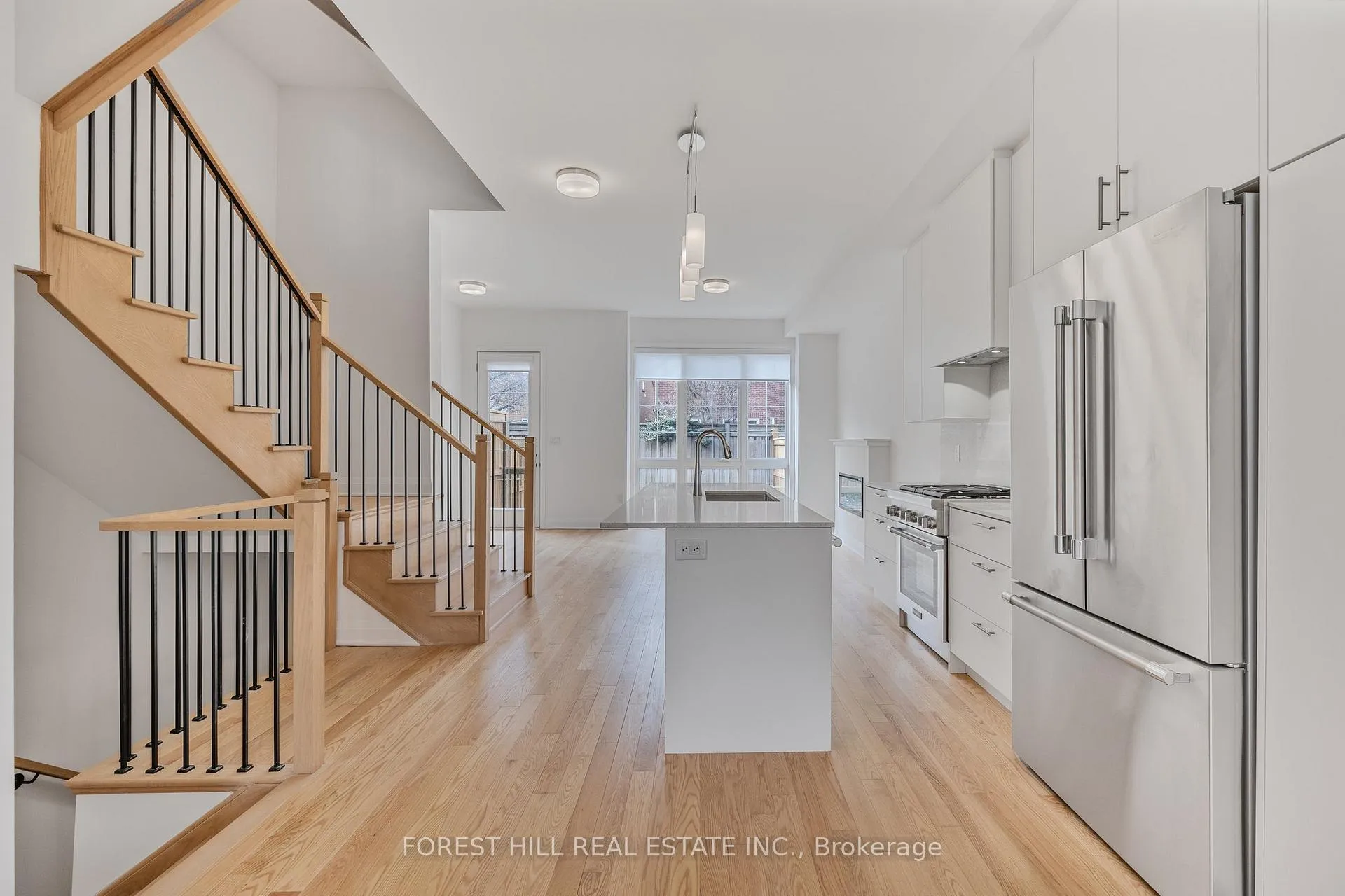 Photo 8 of 71 Alton Crescent, Vaughan, Uplands — HOMEH