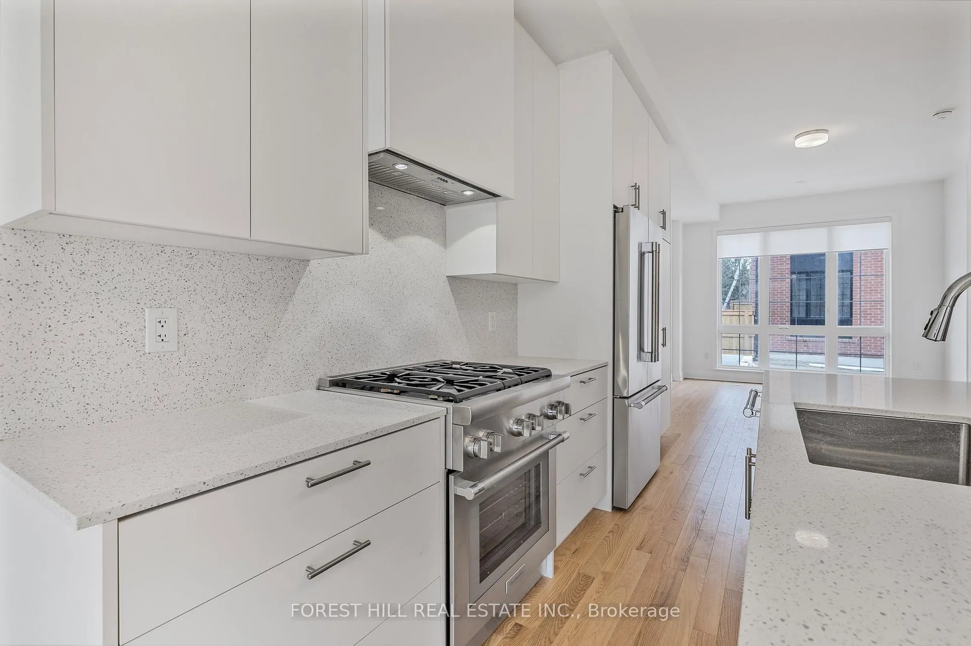 Photo 10 of 71 Alton Crescent, Vaughan, Uplands — HOMEH