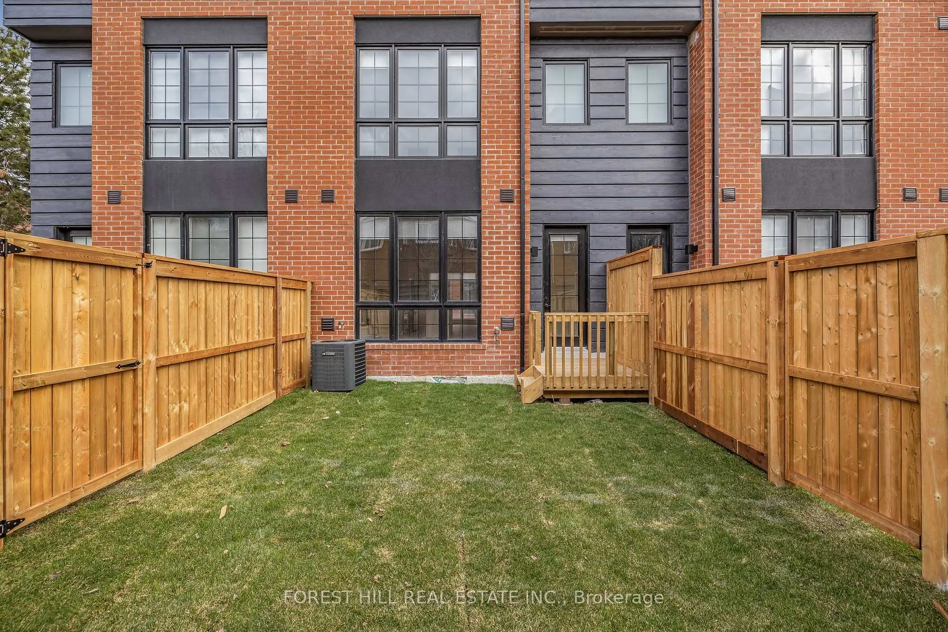 Photo 38 of 71 Alton Crescent, Vaughan, Uplands — HOMEH