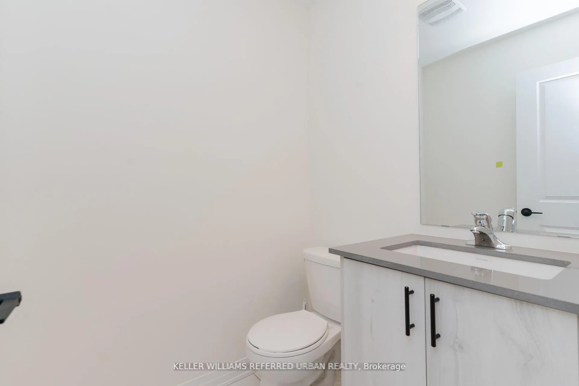 Photo 12 of 26 De La Roche Drive, Vaughan, Vellore Village — HOMEH