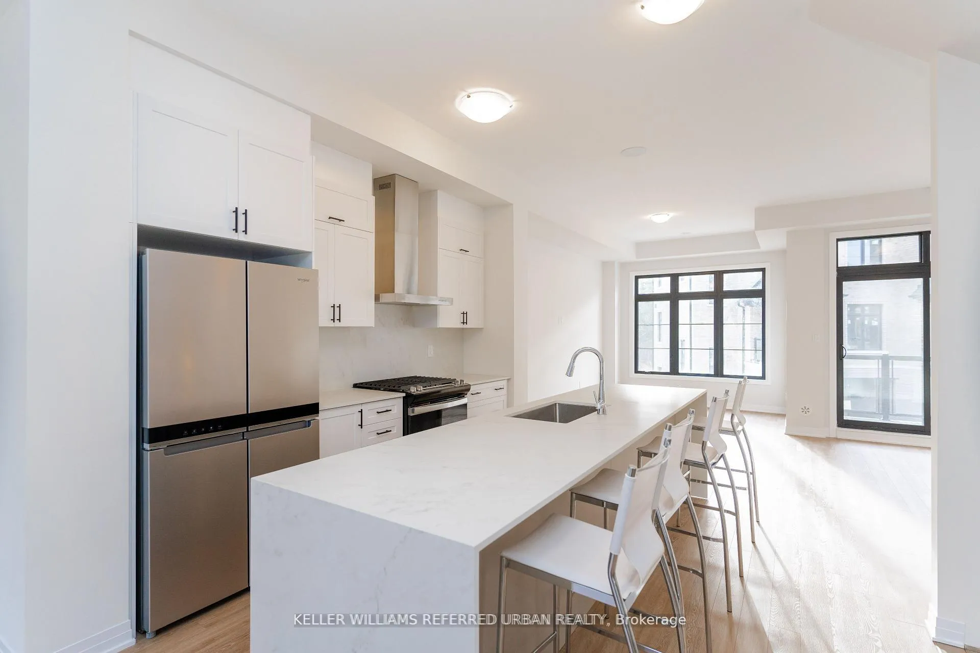 Photo 17 of 26 De La Roche Drive, Vaughan, Vellore Village — HOMEH