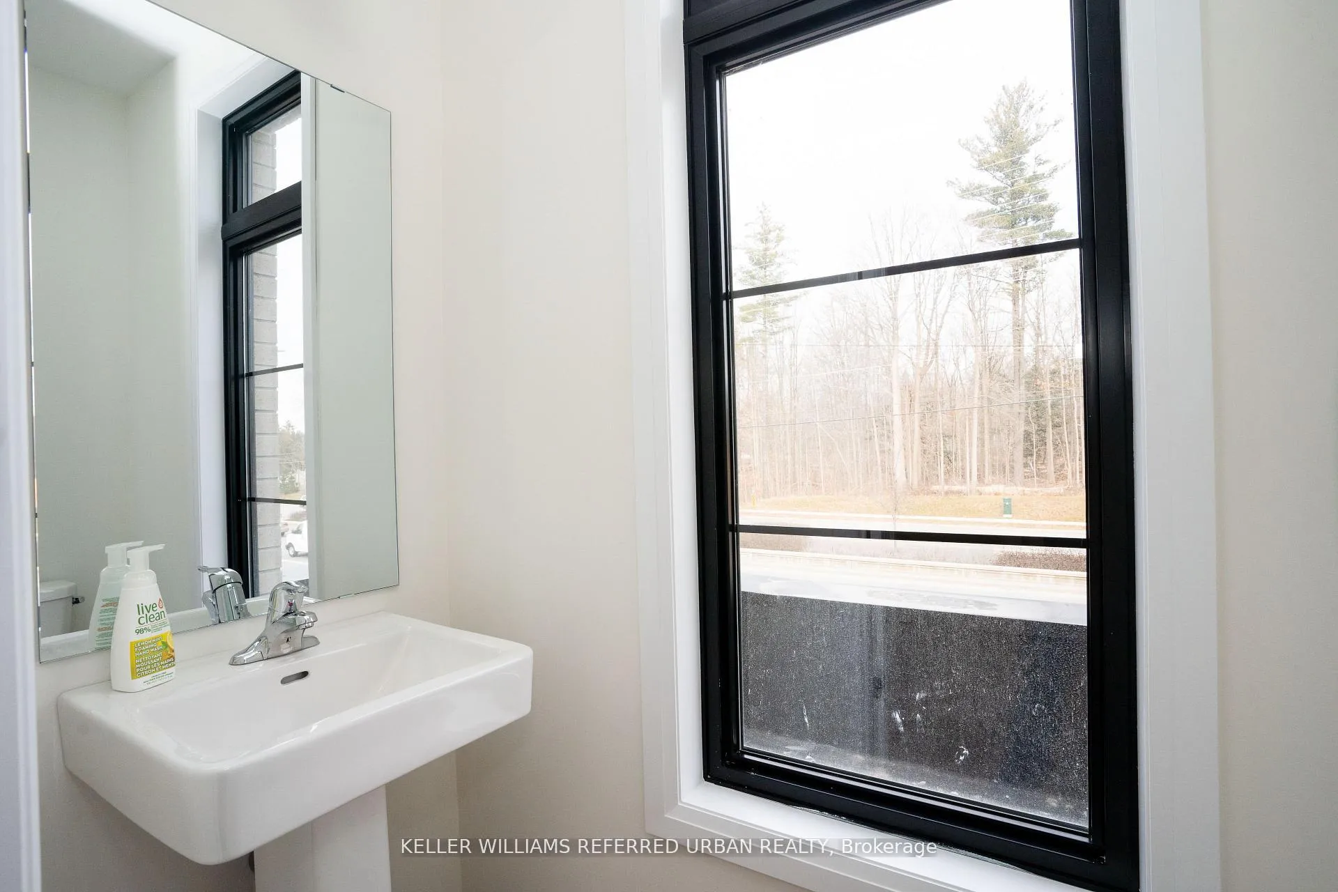 Photo 24 of 26 De La Roche Drive, Vaughan, Vellore Village — HOMEH