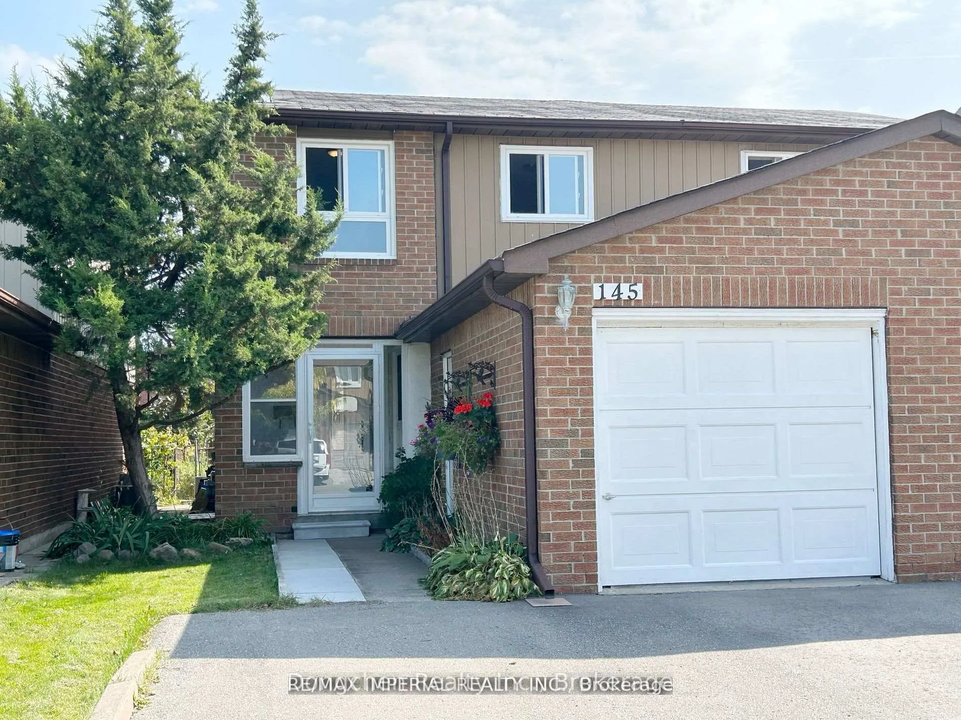 Photo 1 of 145 Risebrough Circuit, Markham, Milliken Mills West — HOMEH