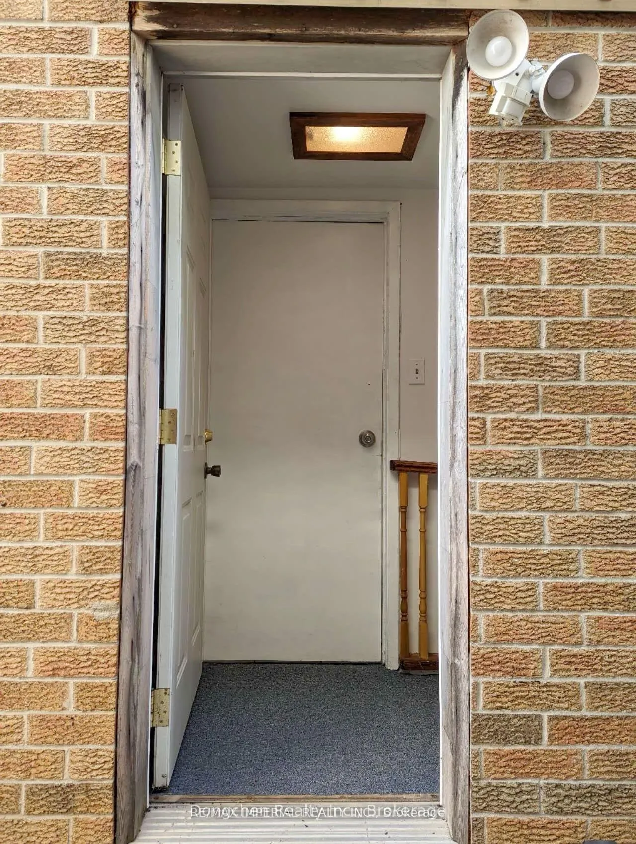 Photo 3 of 145 Risebrough Circuit, Markham, Milliken Mills West — HOMEH