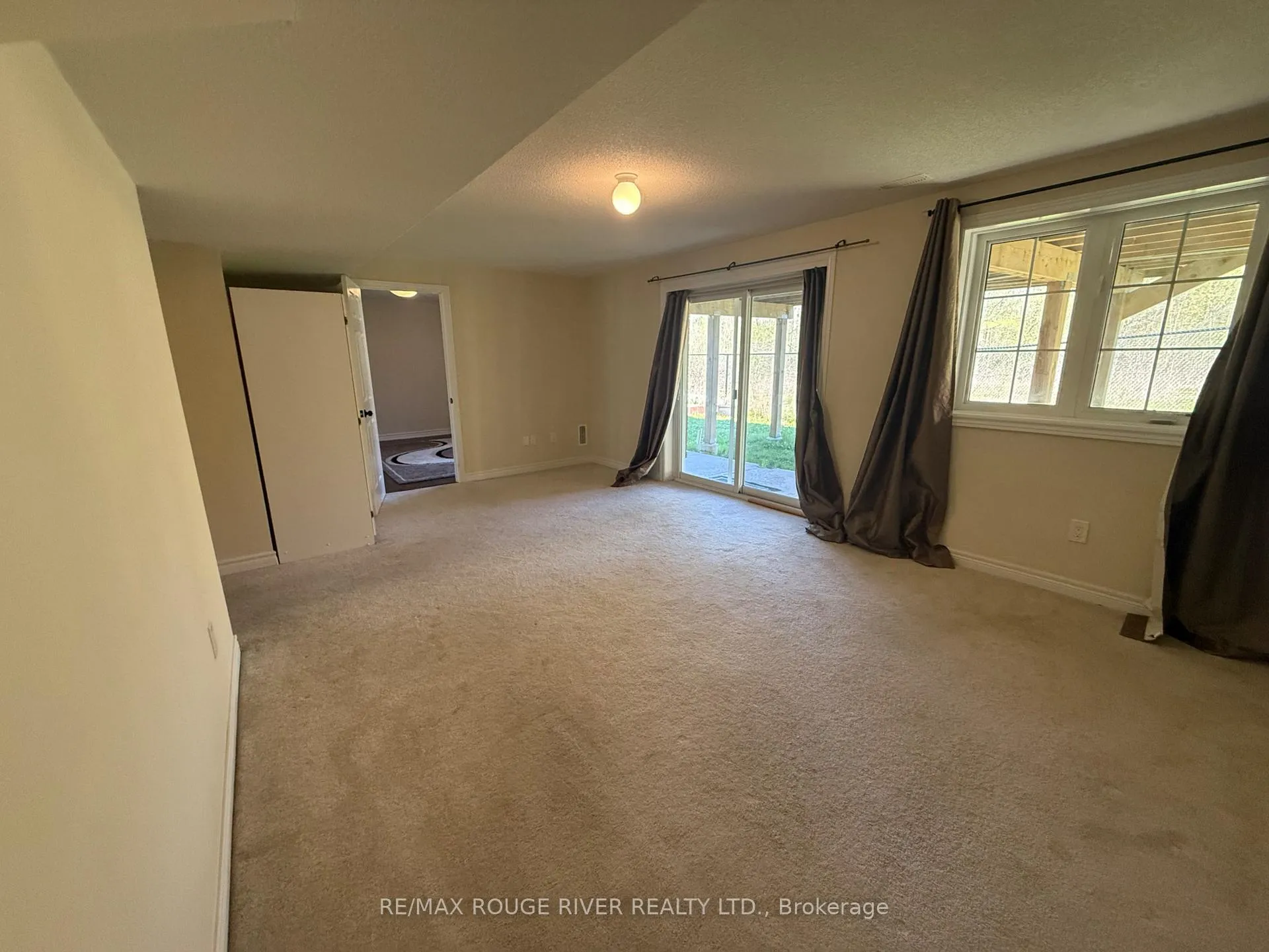 Photo 3 of Unit BSMT, 140 Rushworth Drive, Ajax, Northeast Ajax — HOMEH