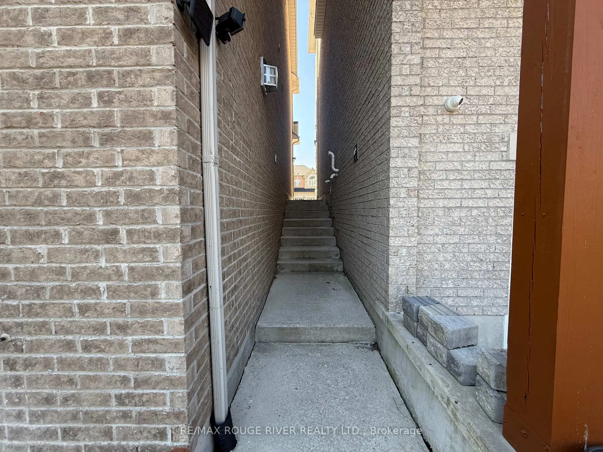 Photo 16 of Unit BSMT, 140 Rushworth Drive, Ajax, Northeast Ajax — HOMEH