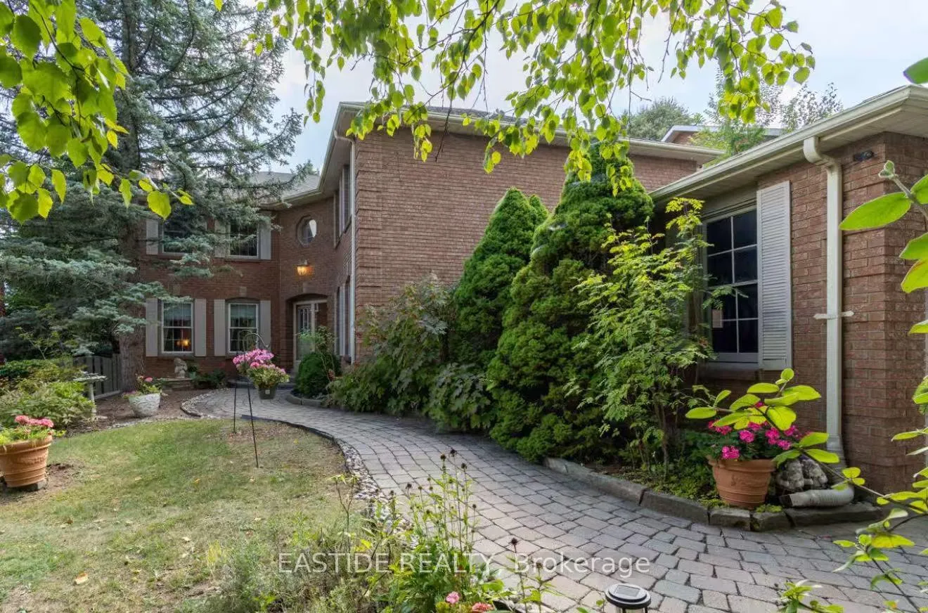 Photo 2 of 23 Briarwood Road, Markham, Unionville — HOMEH