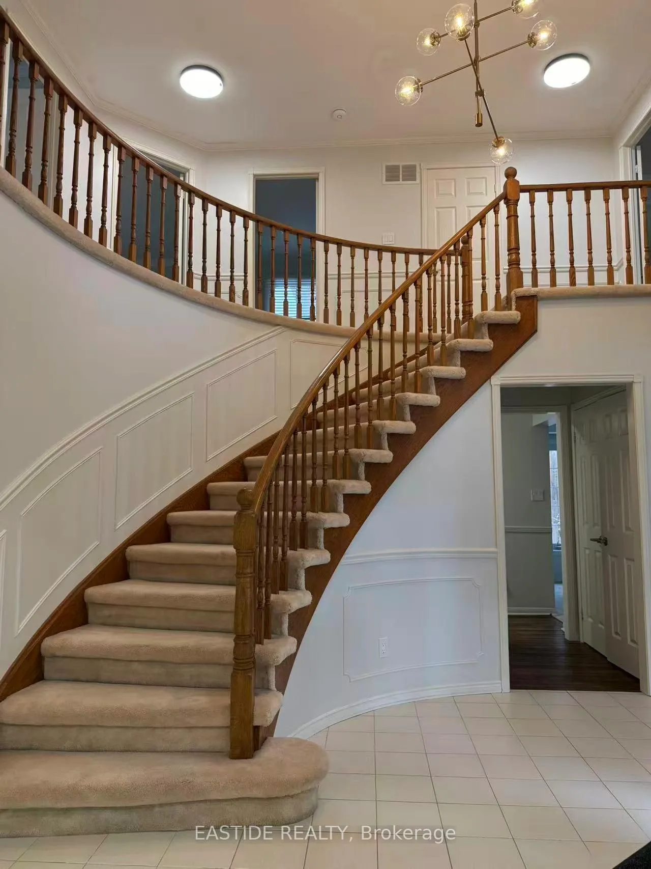 Photo 4 of 23 Briarwood Road, Markham, Unionville — HOMEH