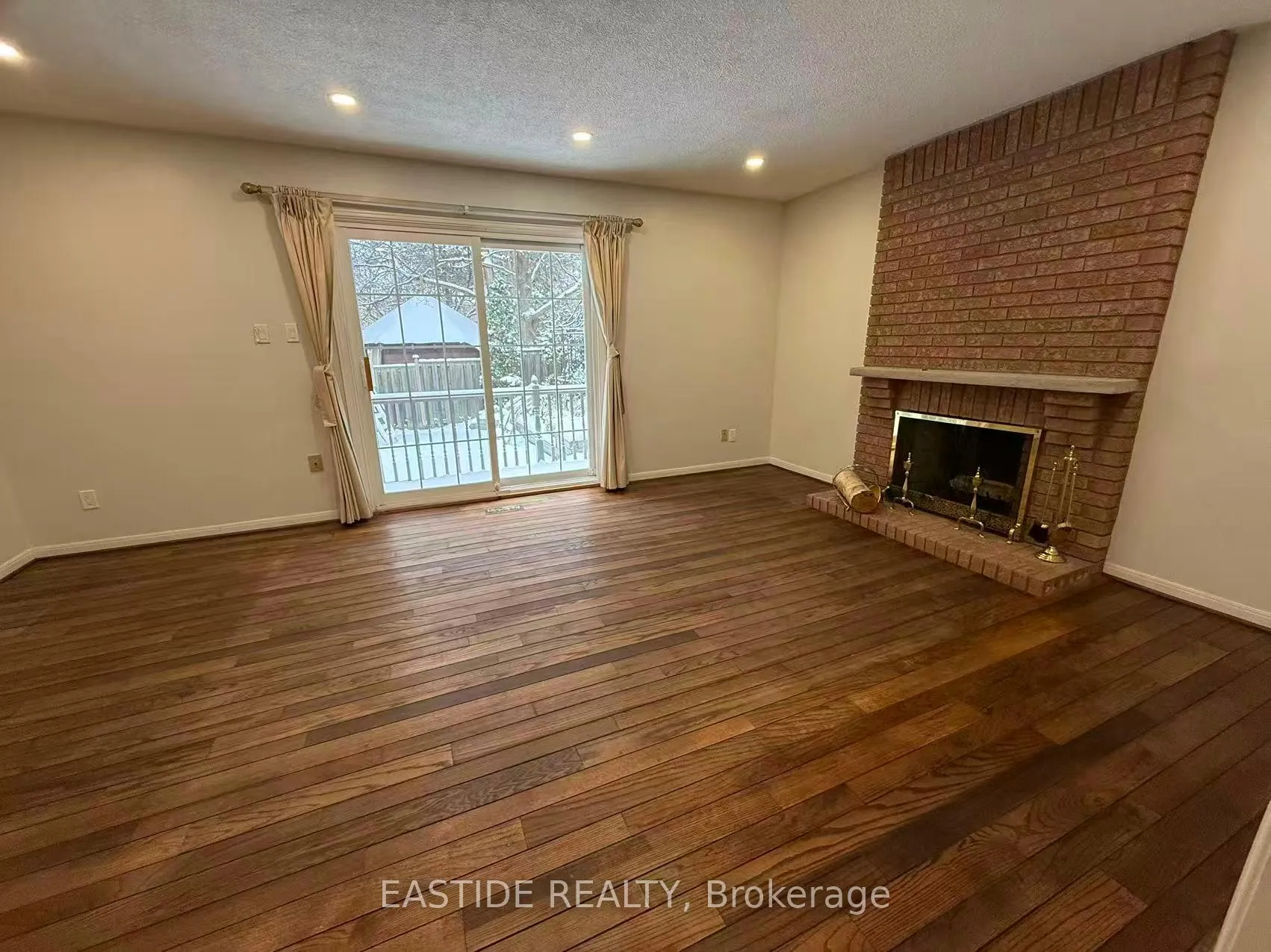Photo 12 of 23 Briarwood Road, Markham, Unionville — HOMEH
