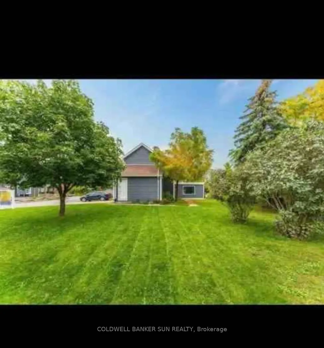 Photo 2 of 73 Wellington Street, Barrie, Queen's Park — HOMEH