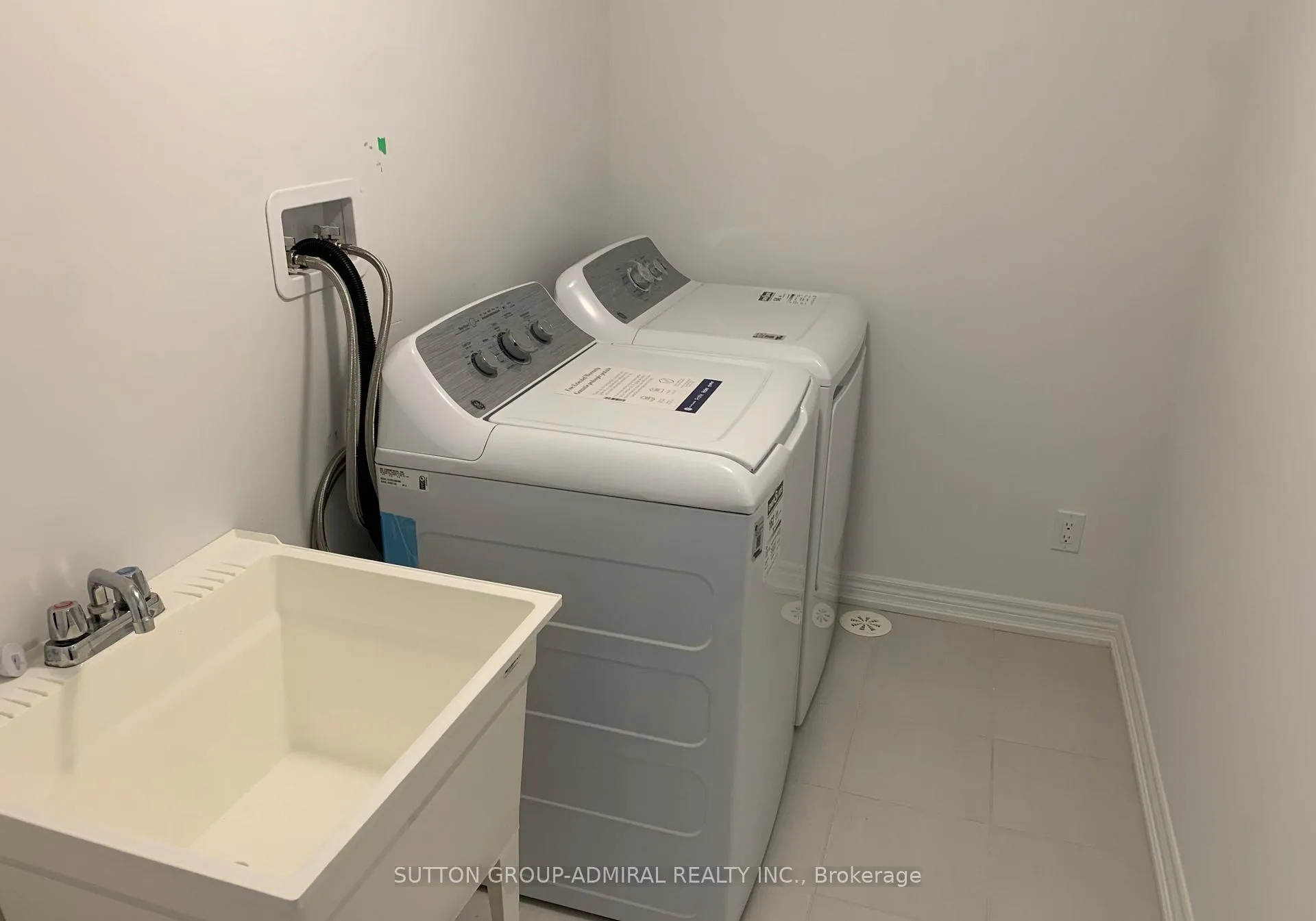 Photo 6 of 2023 Cameron Lott Crescent, Oshawa, Kedron — HOMEH