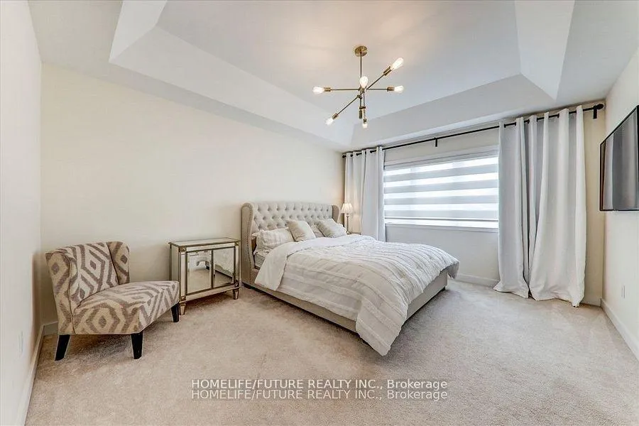 Photo 10 of 88 Mountainside Crescent, Whitby, Rolling Acres — HOMEH