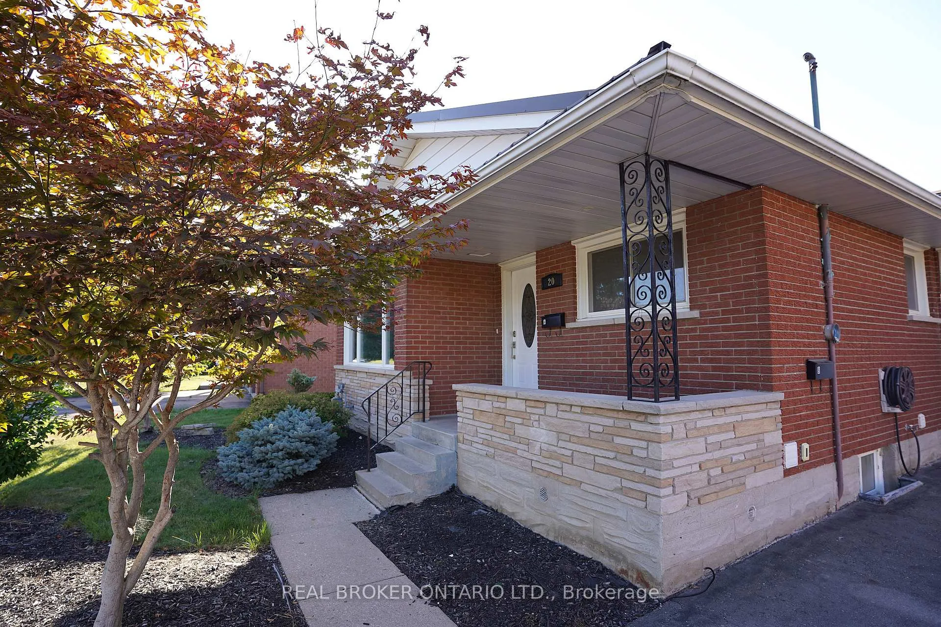 Photo 2 of Unit UPPER, 20 Sunrise Drive, Kitchener — HOMEH
