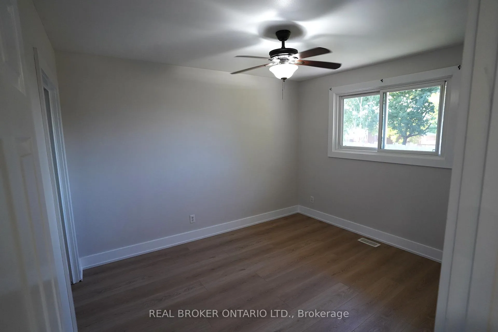 Photo 15 of Unit UPPER, 20 Sunrise Drive, Kitchener — HOMEH