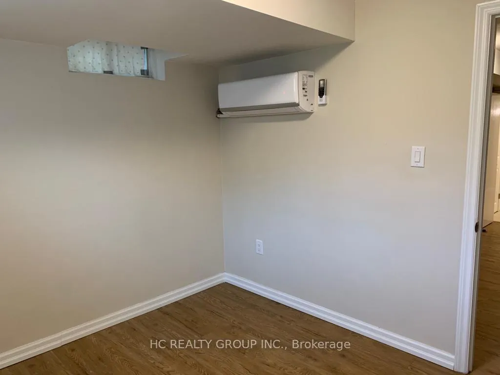 Photo 5 of Unit Bsmt, 57 Jackson Eli Way, Markham, Cedarwood — HOMEH