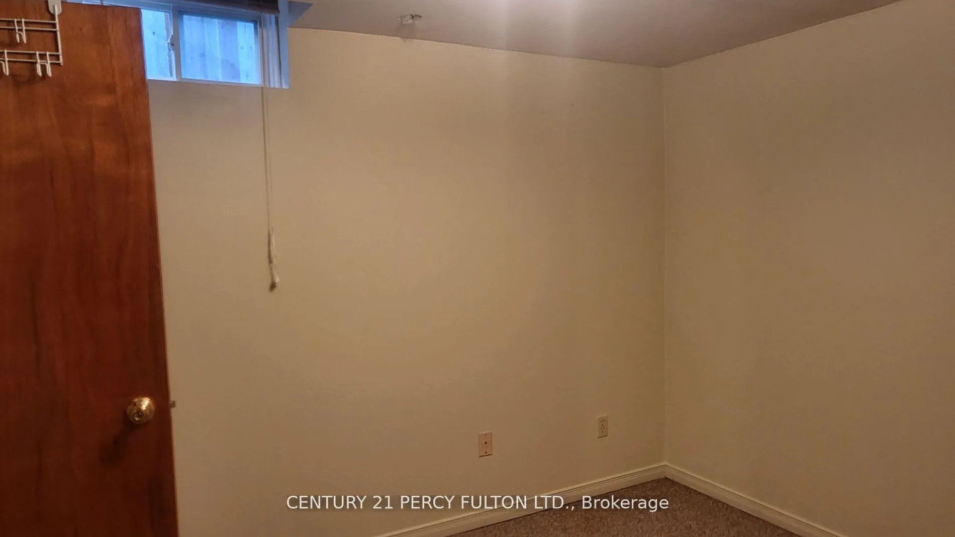 Photo 3 of 29 Alderbury Drive, Markham, Middlefield — HOMEH