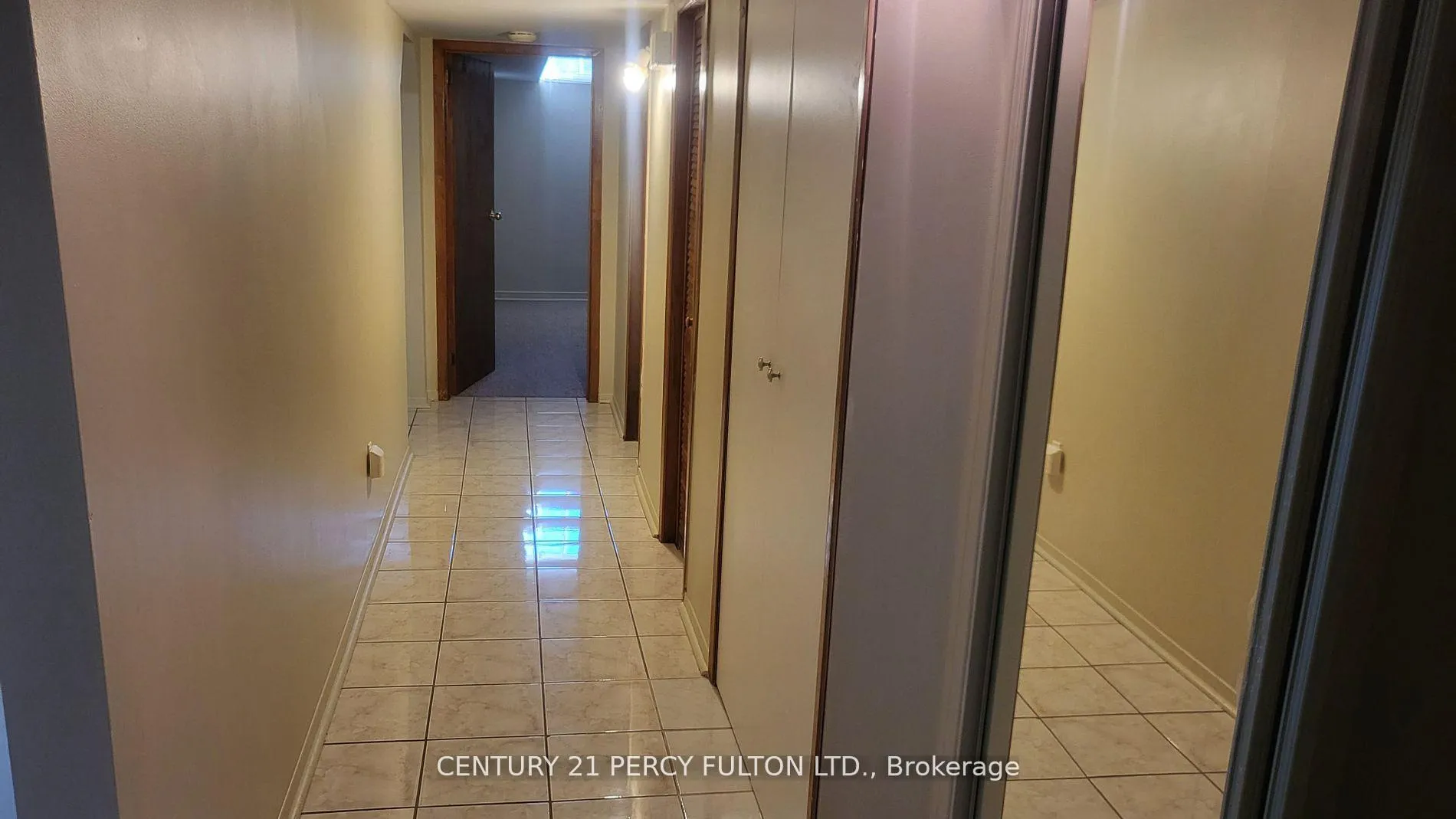 Photo 6 of 29 Alderbury Drive, Markham, Middlefield — HOMEH