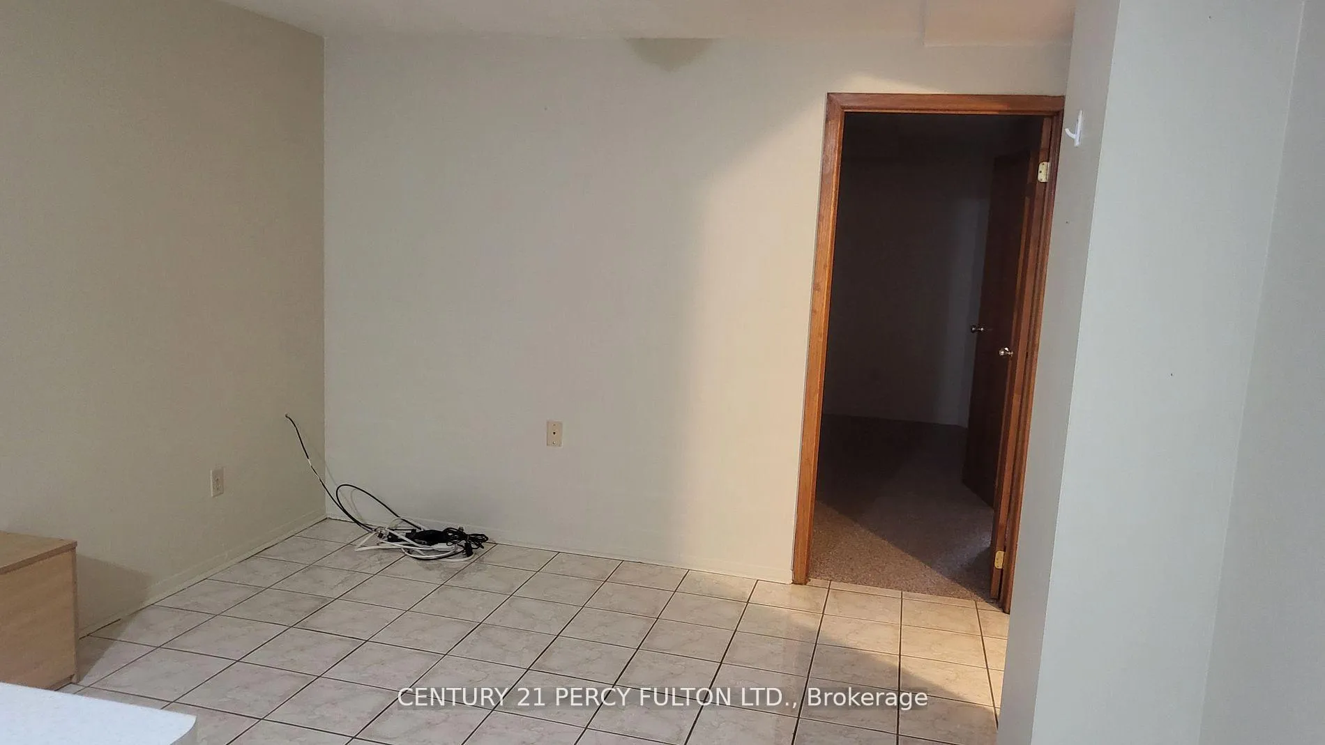 Photo 8 of 29 Alderbury Drive, Markham, Middlefield — HOMEH