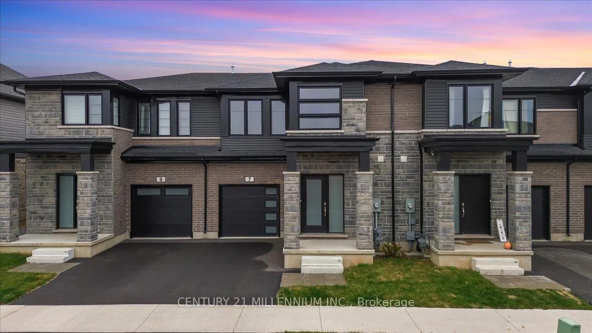 Front of 7 Saffron Way