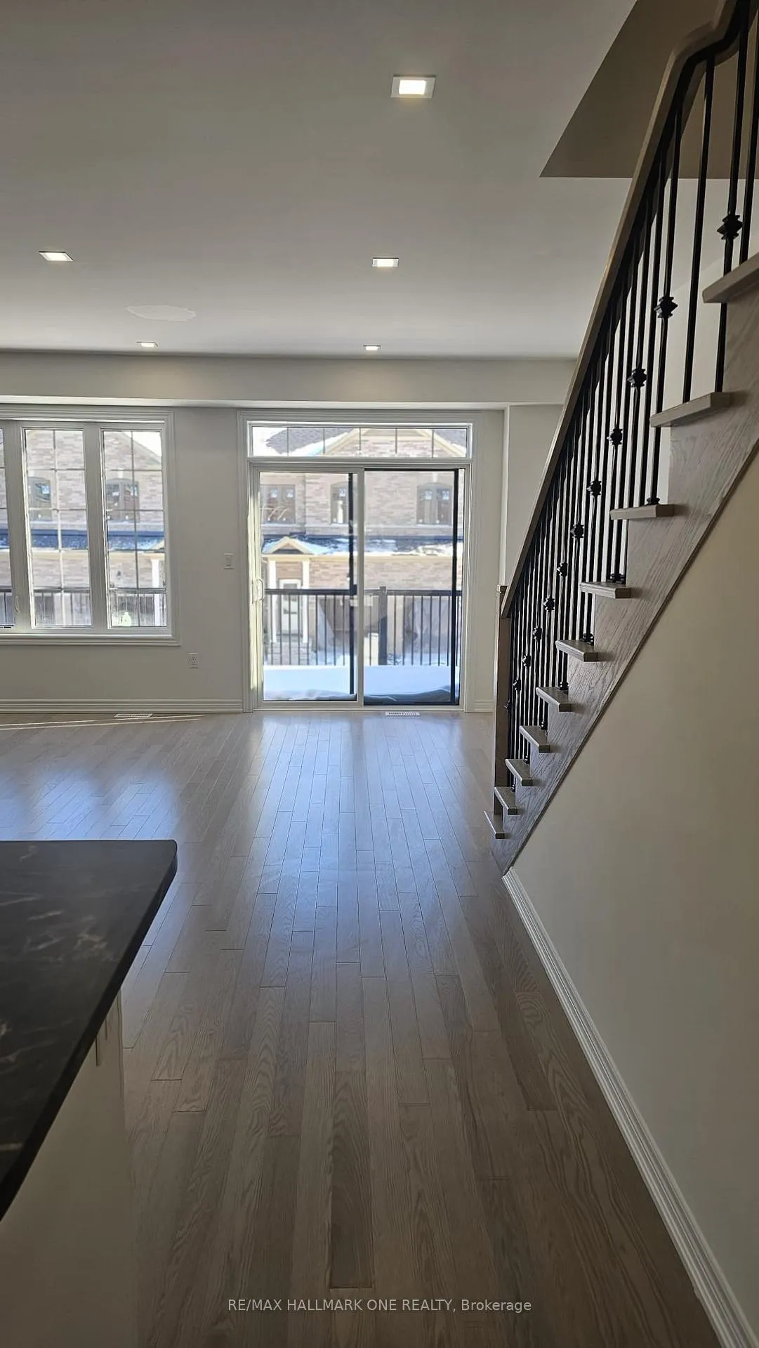 Photo 3 of 2941 Starlight Drive, Pickering, Rural Pickering — HOMEH