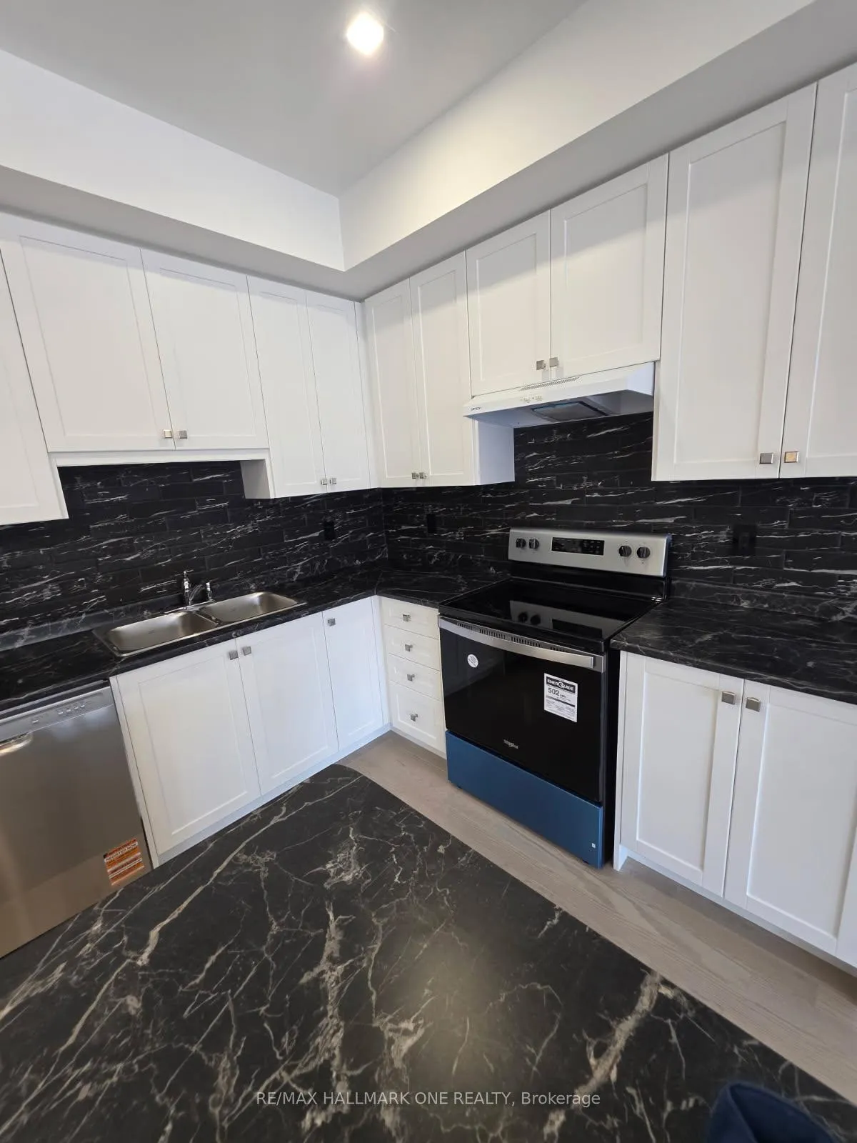 Photo 7 of 2941 Starlight Drive, Pickering, Rural Pickering — HOMEH