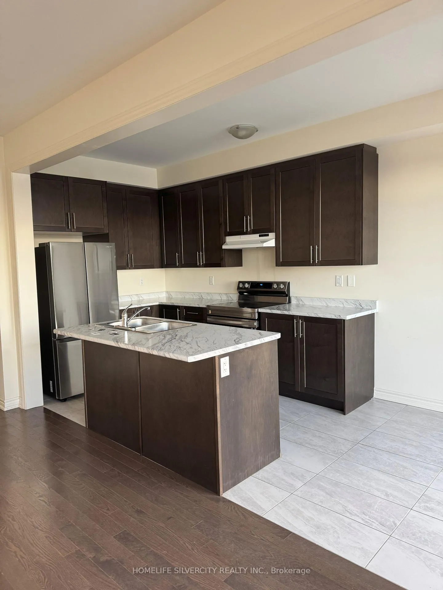 Photo 7 of 1235 Rexton Drive, Oshawa, Kedron — HOMEH