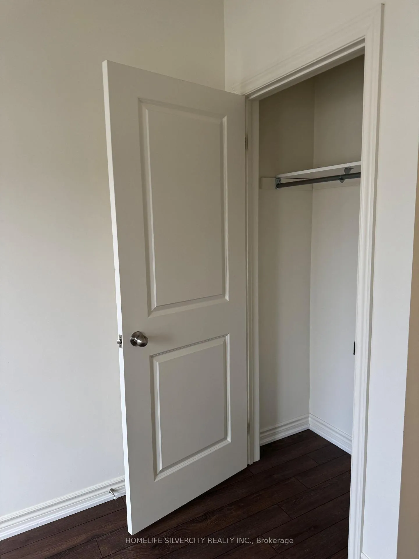 Photo 12 of 1235 Rexton Drive, Oshawa, Kedron — HOMEH