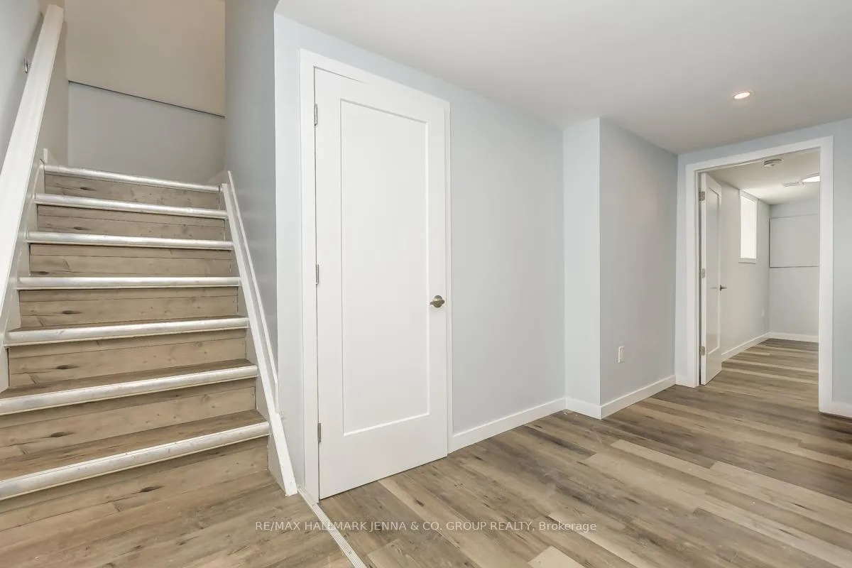 Photo 3 of Unit B, 21 St Remy Drive, Ottawa, Barrhaven - Pheasant Run — HOMEH
