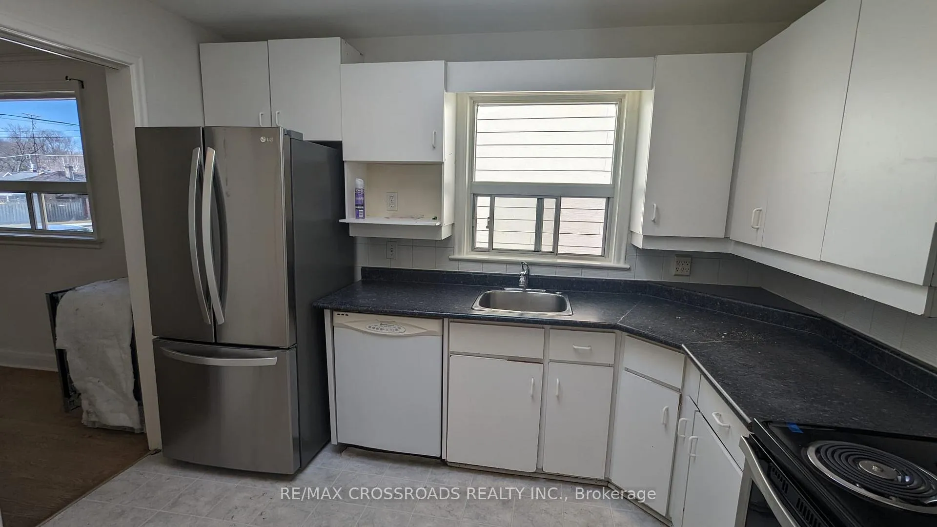 Photo 6 of 65 Notley Place, Toronto, O'Connor-Parkview — HOMEH