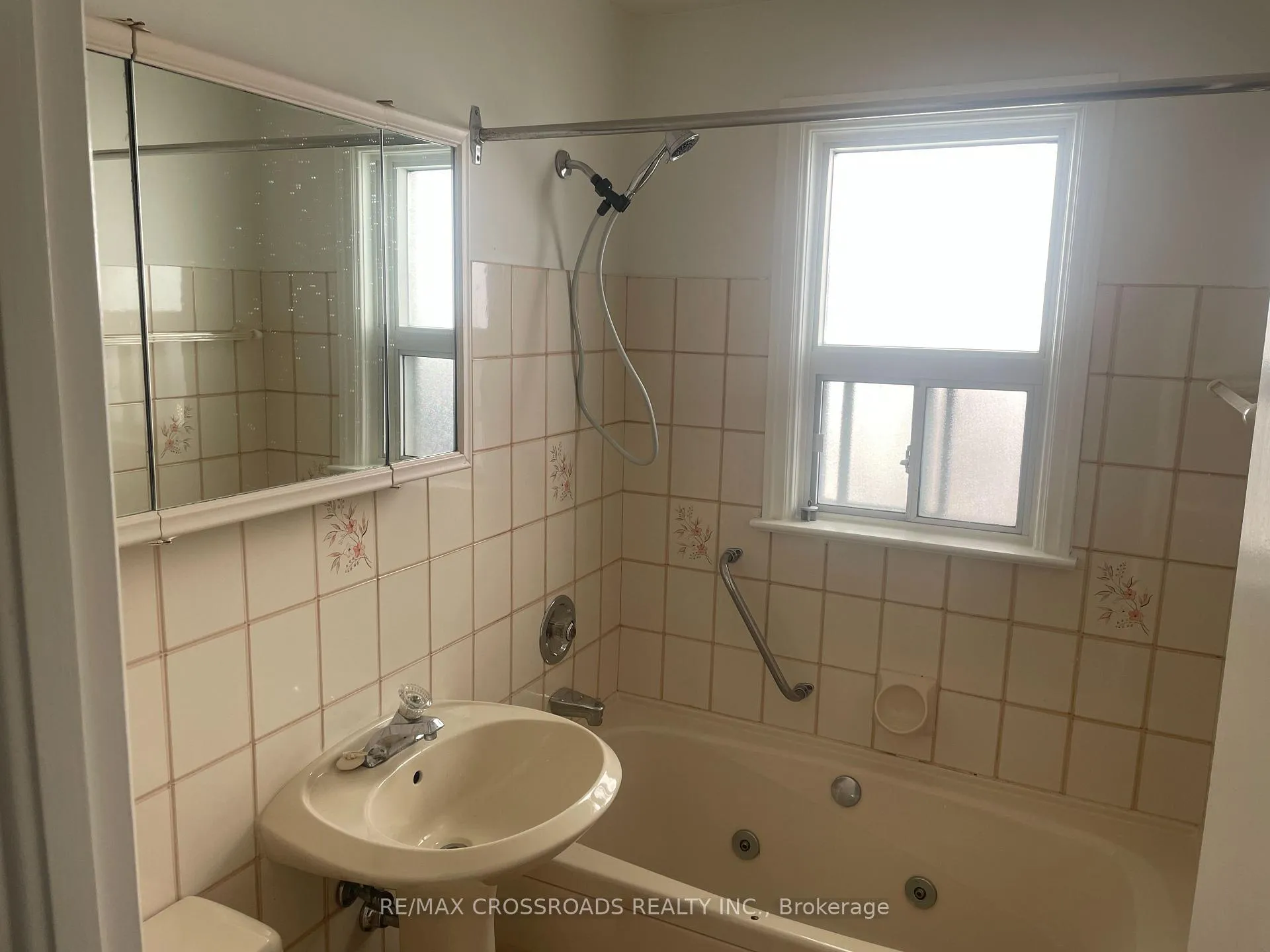 Photo 12 of 65 Notley Place, Toronto, O'Connor-Parkview — HOMEH