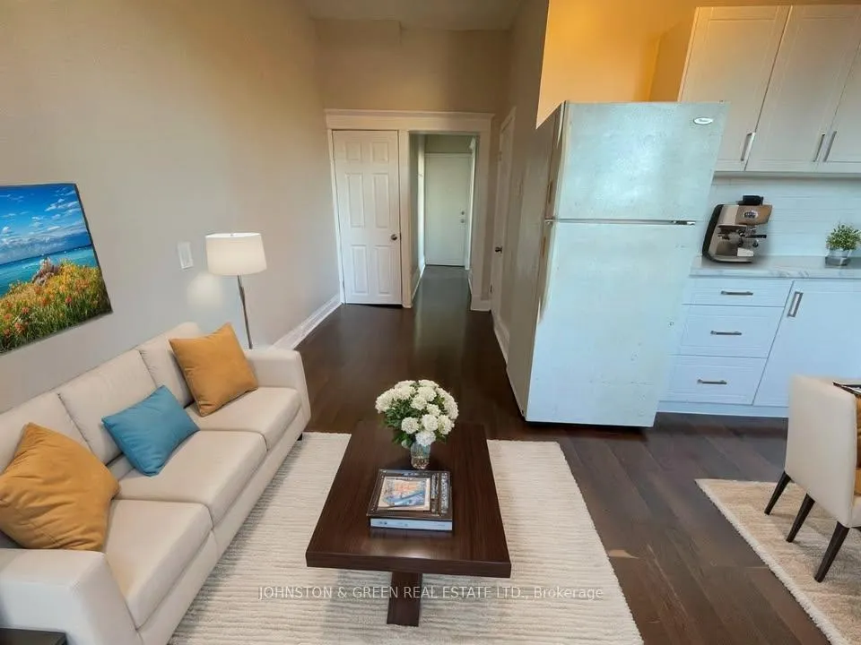 Front of Unit A, 733 Pape Avenue