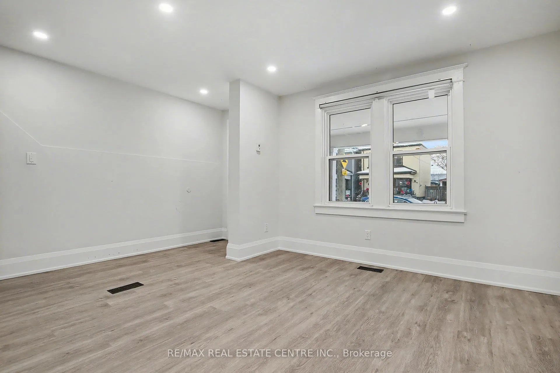 Photo 8 of 33 Dalkeith Avenue, Hamilton, Crown Point — HOMEH