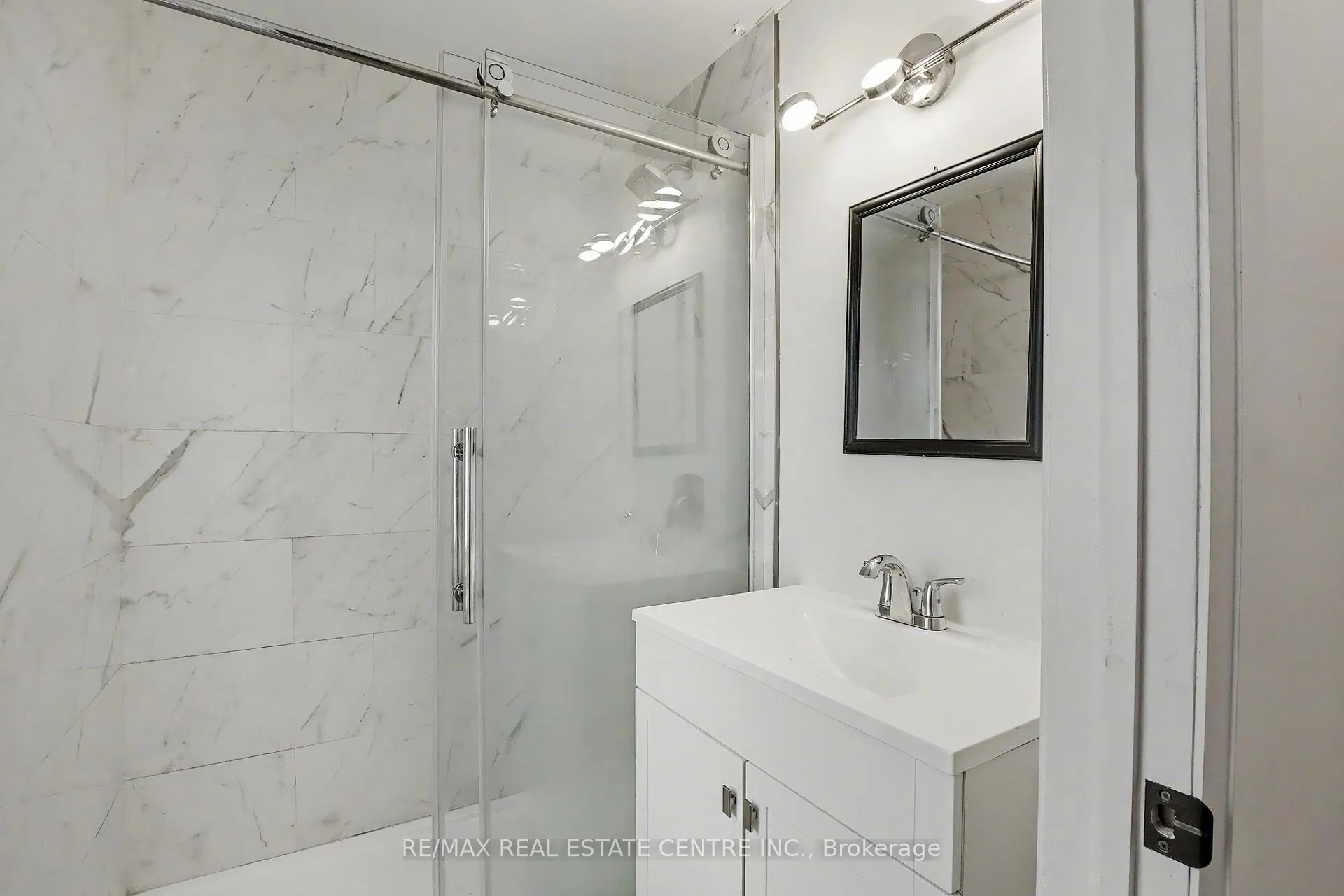 Photo 12 of 33 Dalkeith Avenue, Hamilton, Crown Point — HOMEH