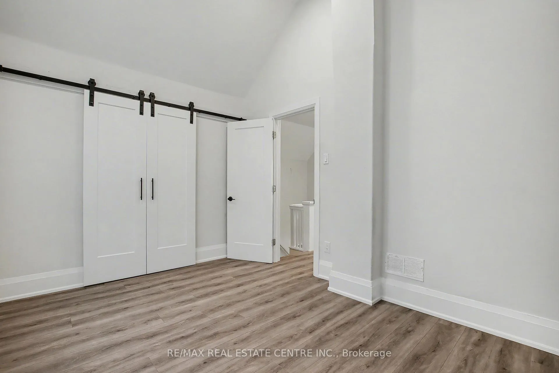 Photo 17 of 33 Dalkeith Avenue, Hamilton, Crown Point — HOMEH
