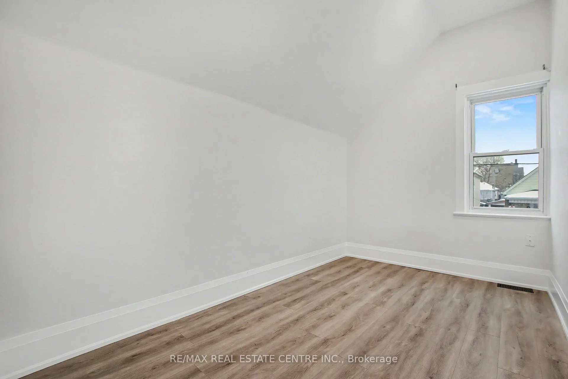 Photo 19 of 33 Dalkeith Avenue, Hamilton, Crown Point — HOMEH