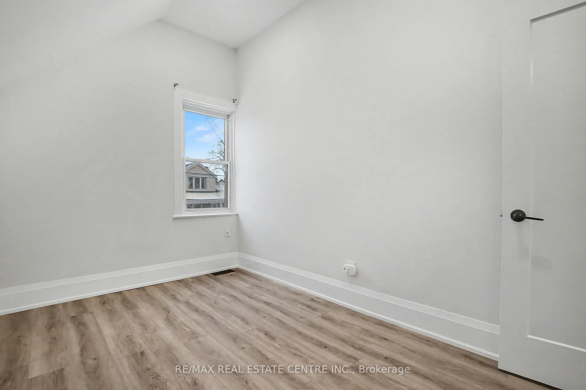 Photo 20 of 33 Dalkeith Avenue, Hamilton, Crown Point — HOMEH