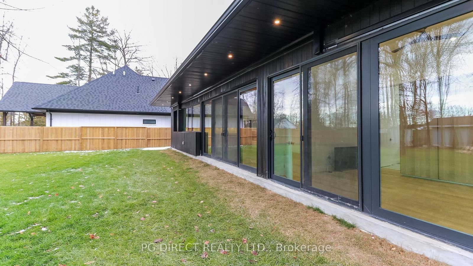 Photo 2 of 866 Kennedy Rd, Innisfil, Alcona — HOMEH