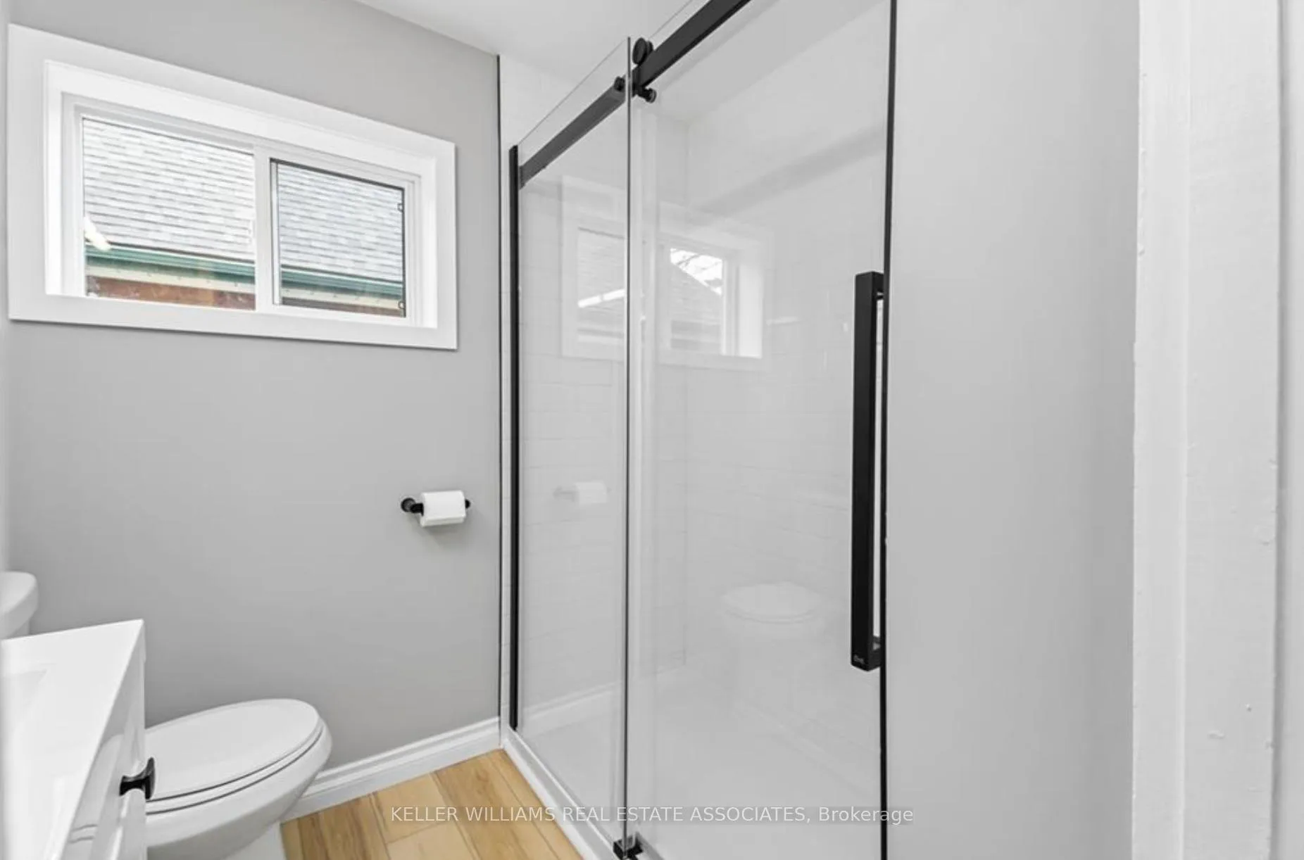 Photo 4 of Unit 2, 207 Fairleigh Avenue S, Hamilton, St. Clair — HOMEH