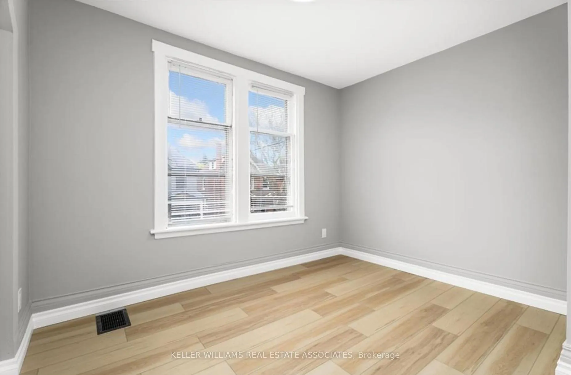 Photo 7 of Unit 2, 207 Fairleigh Avenue S, Hamilton, St. Clair — HOMEH