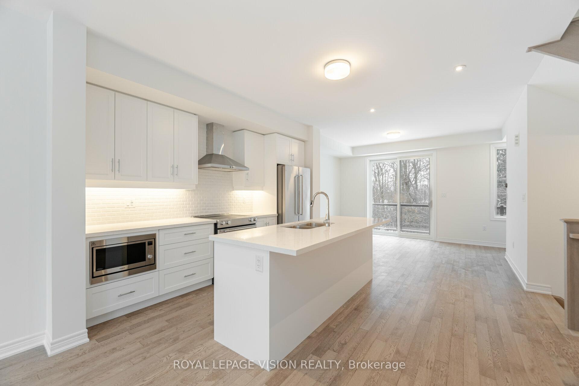 Photo 5 of 46 Folcroft Street, Brampton, Credit Valley — HOMEH