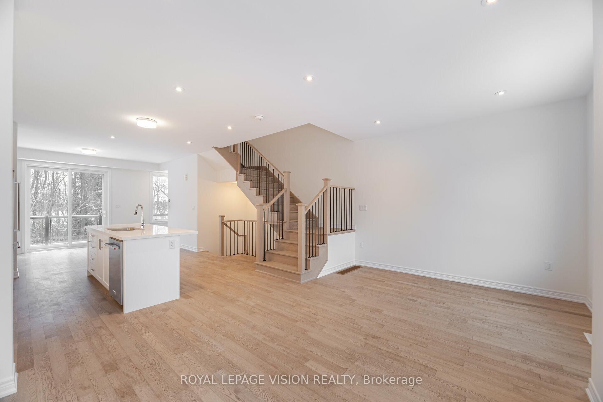 Photo 10 of 46 Folcroft Street, Brampton, Credit Valley — HOMEH