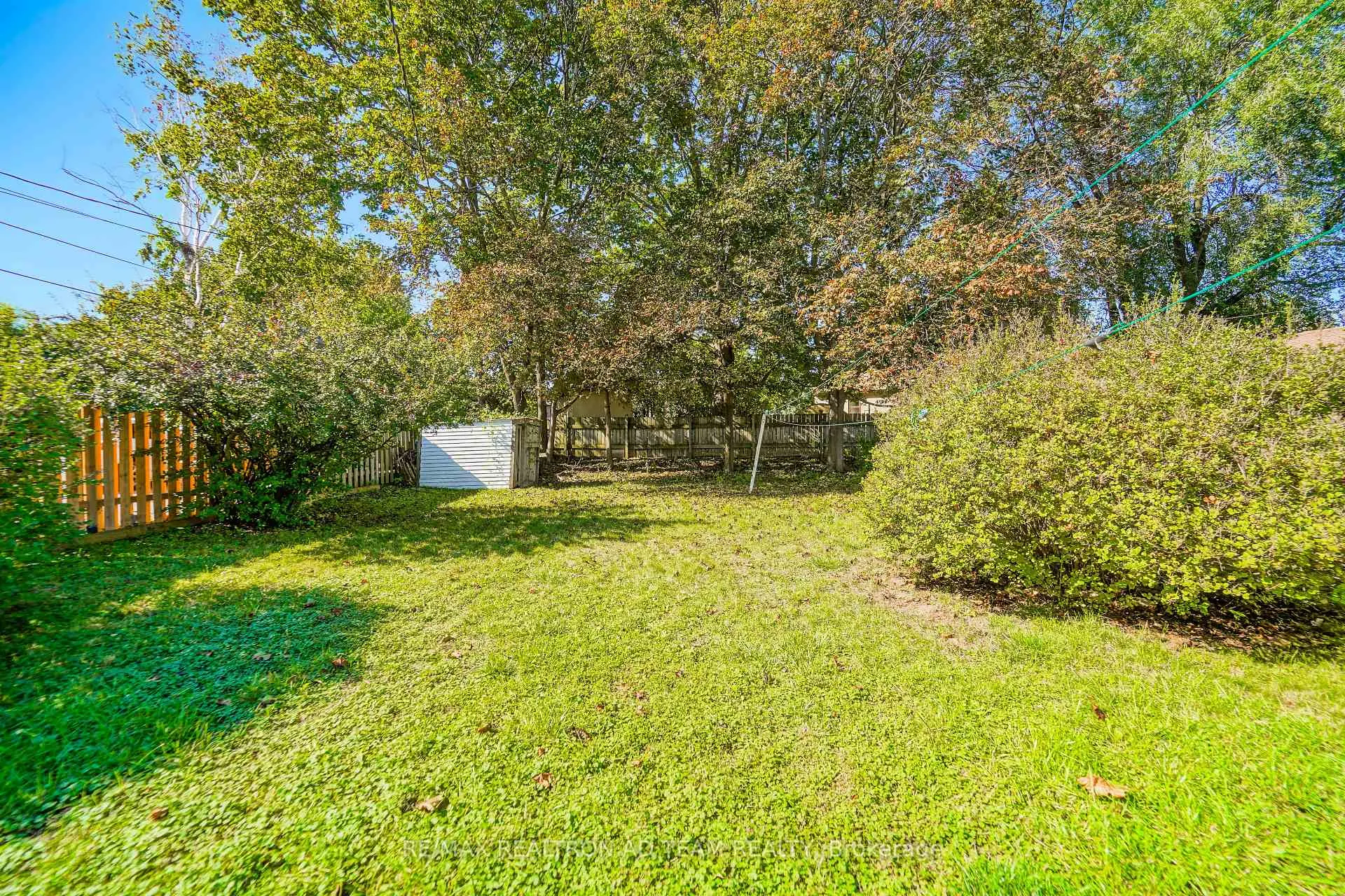 Photo 7 of 82 Admiral Road, Ajax, South East — HOMEH