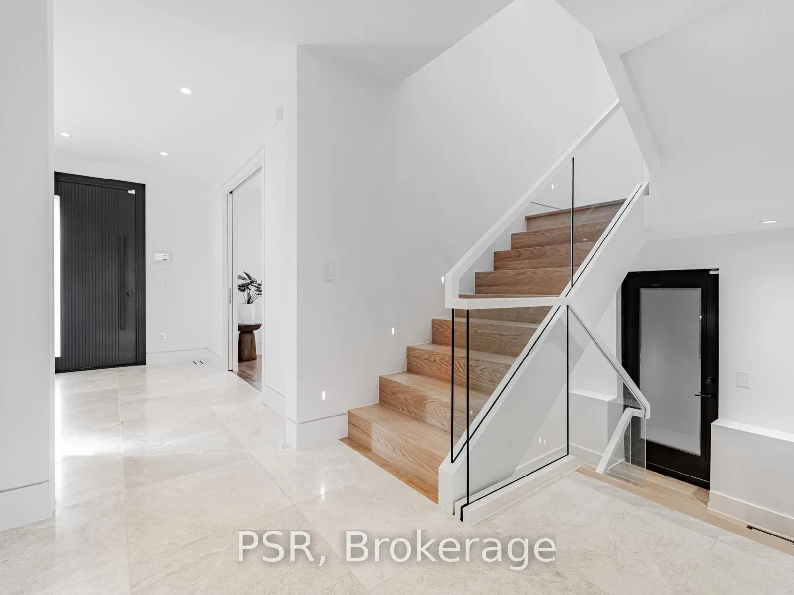 Photo 4 of 86 Chudleigh Avenue, Toronto, Lawrence Park South — HOMEH