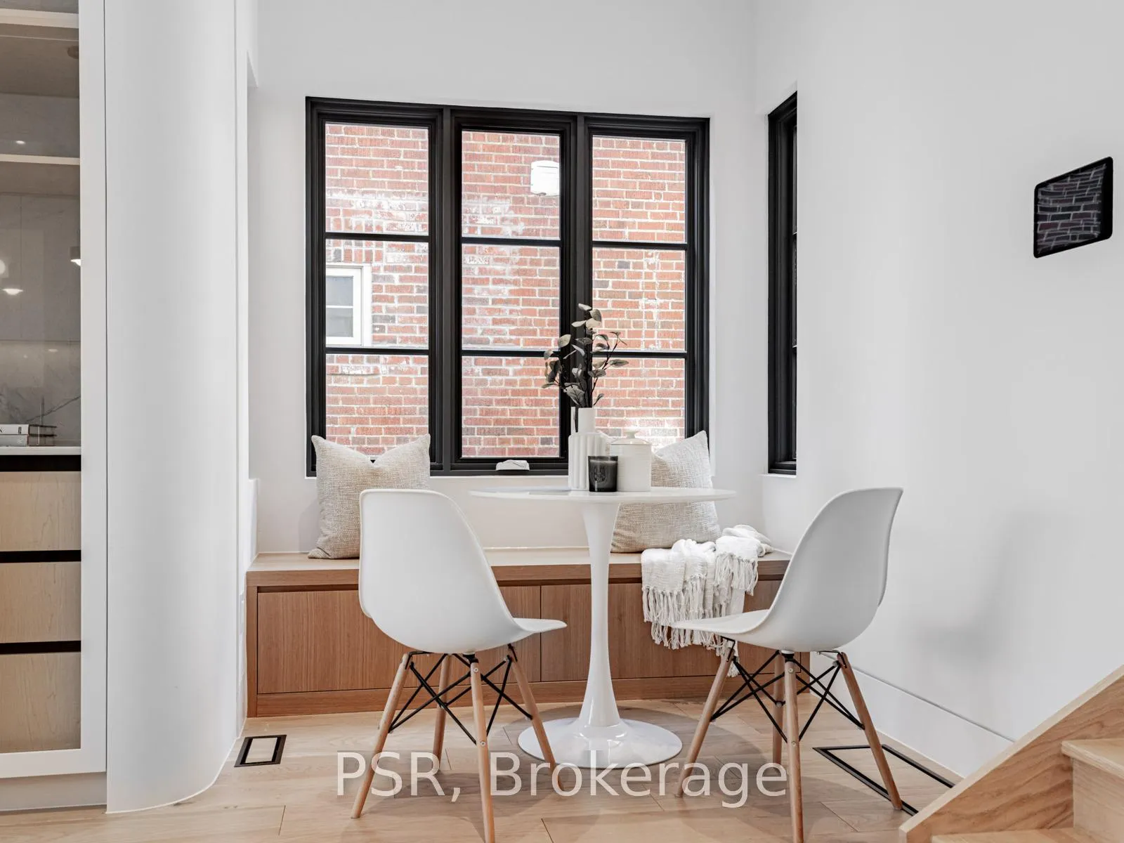 Photo 6 of 86 Chudleigh Avenue, Toronto, Lawrence Park South — HOMEH