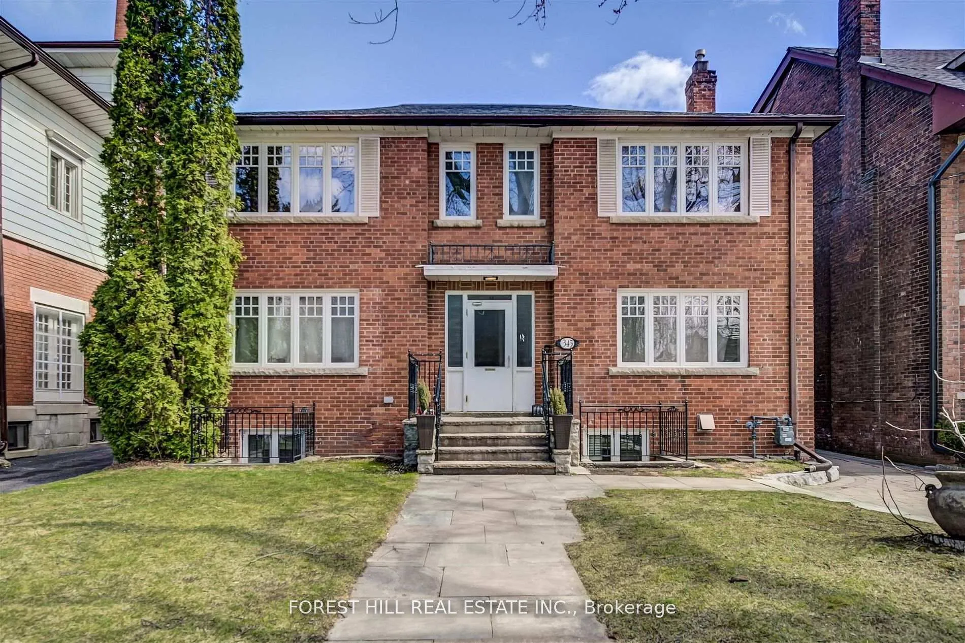 Photo 2 of Unit B, 345 Walmer Road, Toronto, Casa Loma — HOMEH