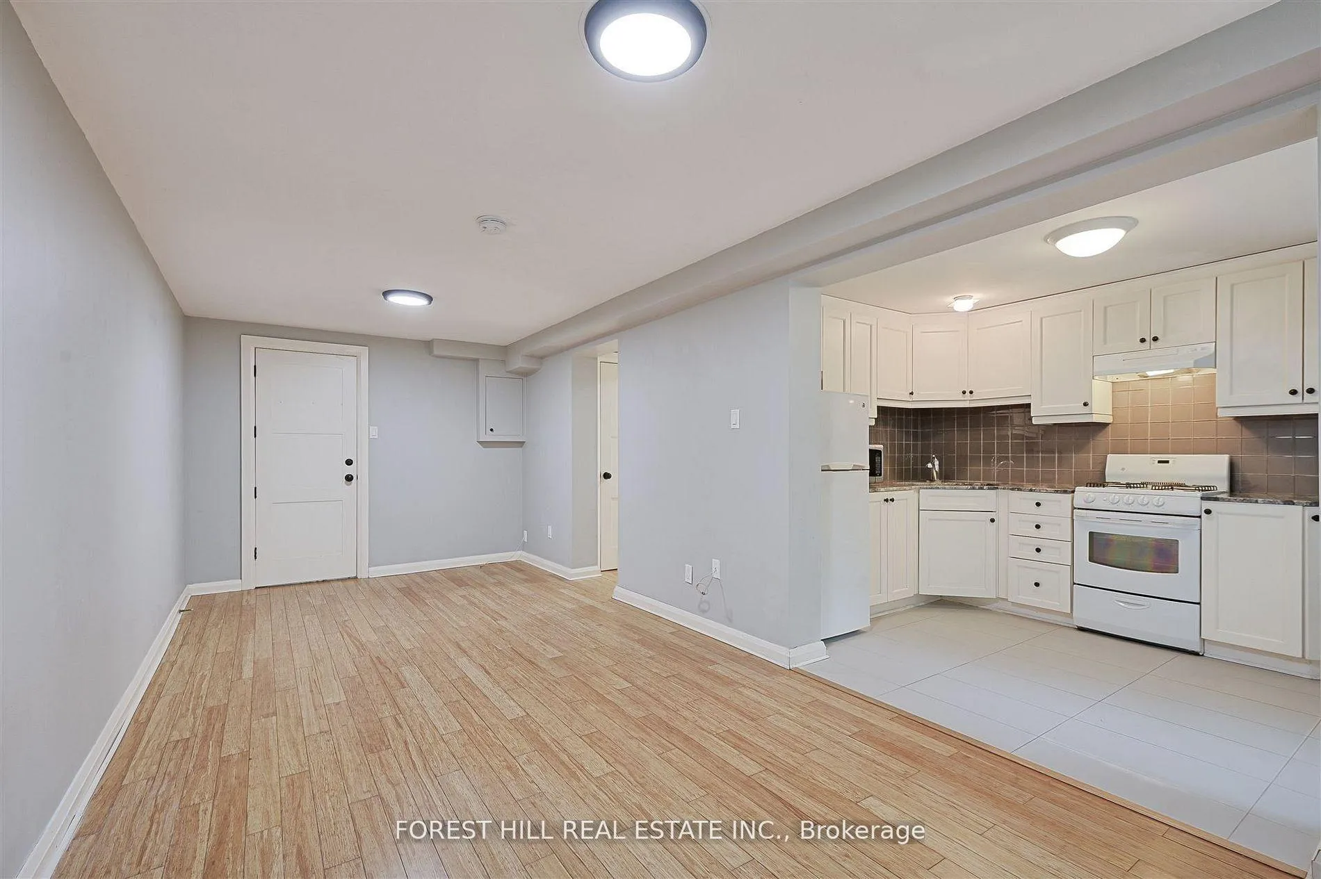 Photo 6 of Unit B, 345 Walmer Road, Toronto, Casa Loma — HOMEH