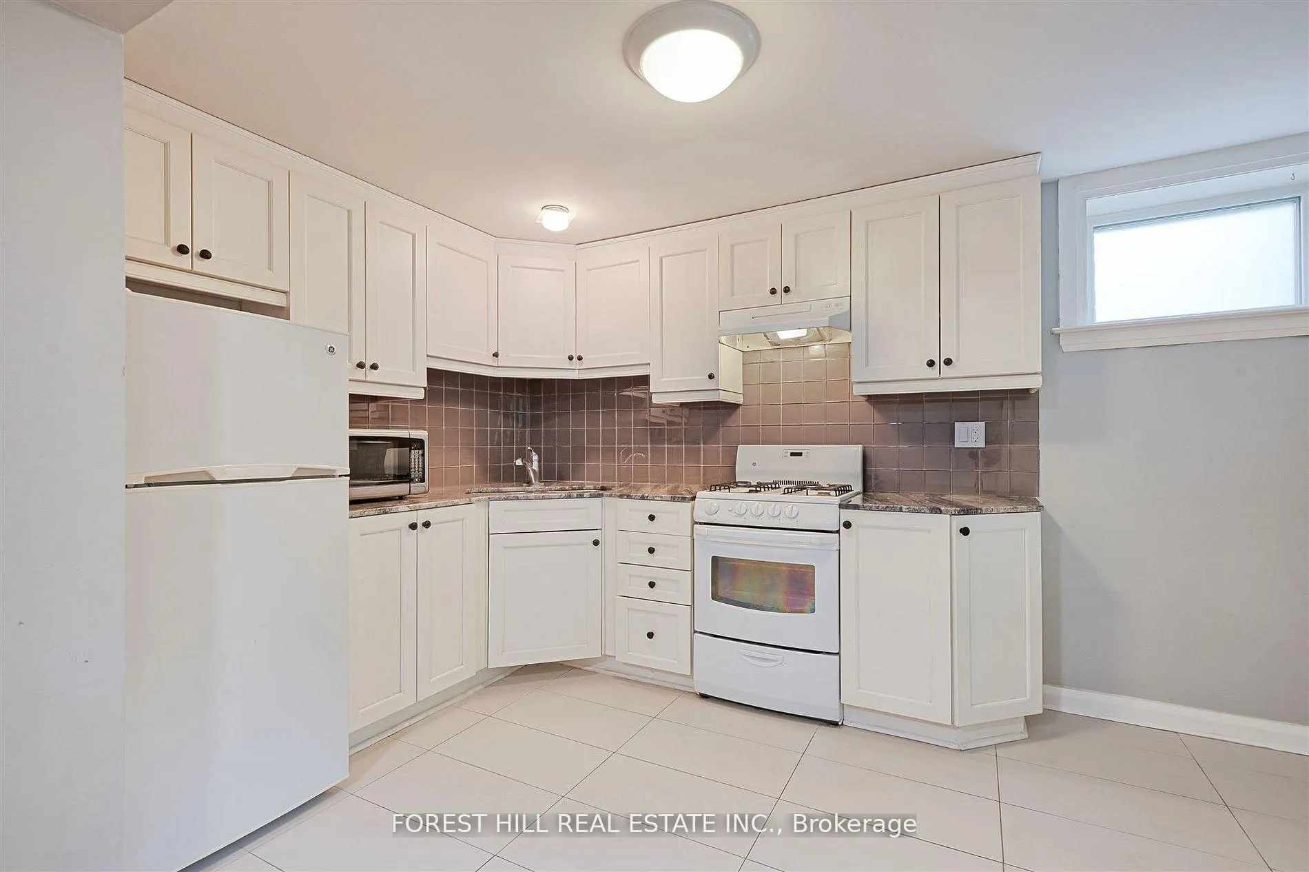 Photo 10 of Unit B, 345 Walmer Road, Toronto, Casa Loma — HOMEH