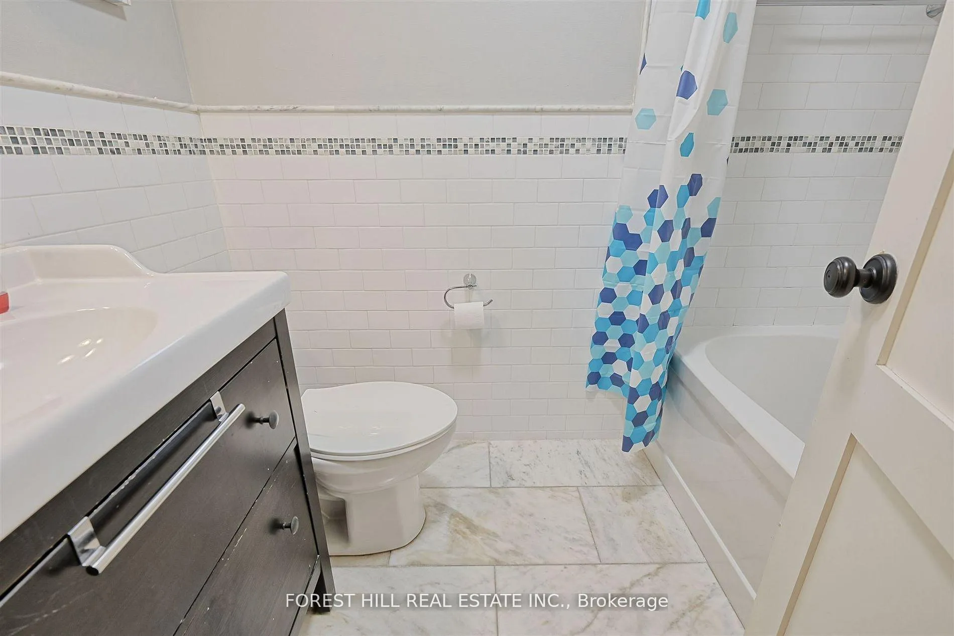 Photo 15 of Unit B, 345 Walmer Road, Toronto, Casa Loma — HOMEH