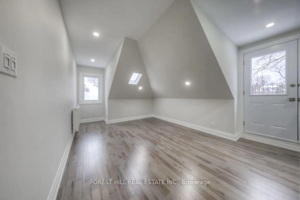 Photo 3 of Unit #3, 1747 Bathurst Street, Toronto, Forest Hill South — HOMEH